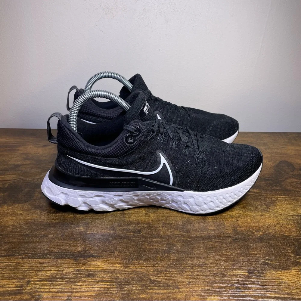 Nike Women's React Infinity Run Flyknit 2 CT2423-002 Running Shoes Size 8.5